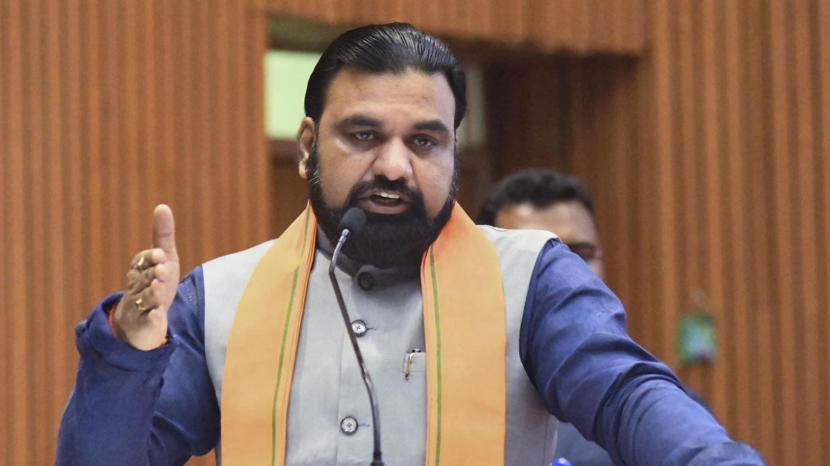 भरत भूषण तिवारी कथित फर्जी मुठभेड़ मामले में न्यायिक जांच की घोषणा के बाद बिहार में विरोध प्रदर्शन और प्रशासनिक कार्रवाई